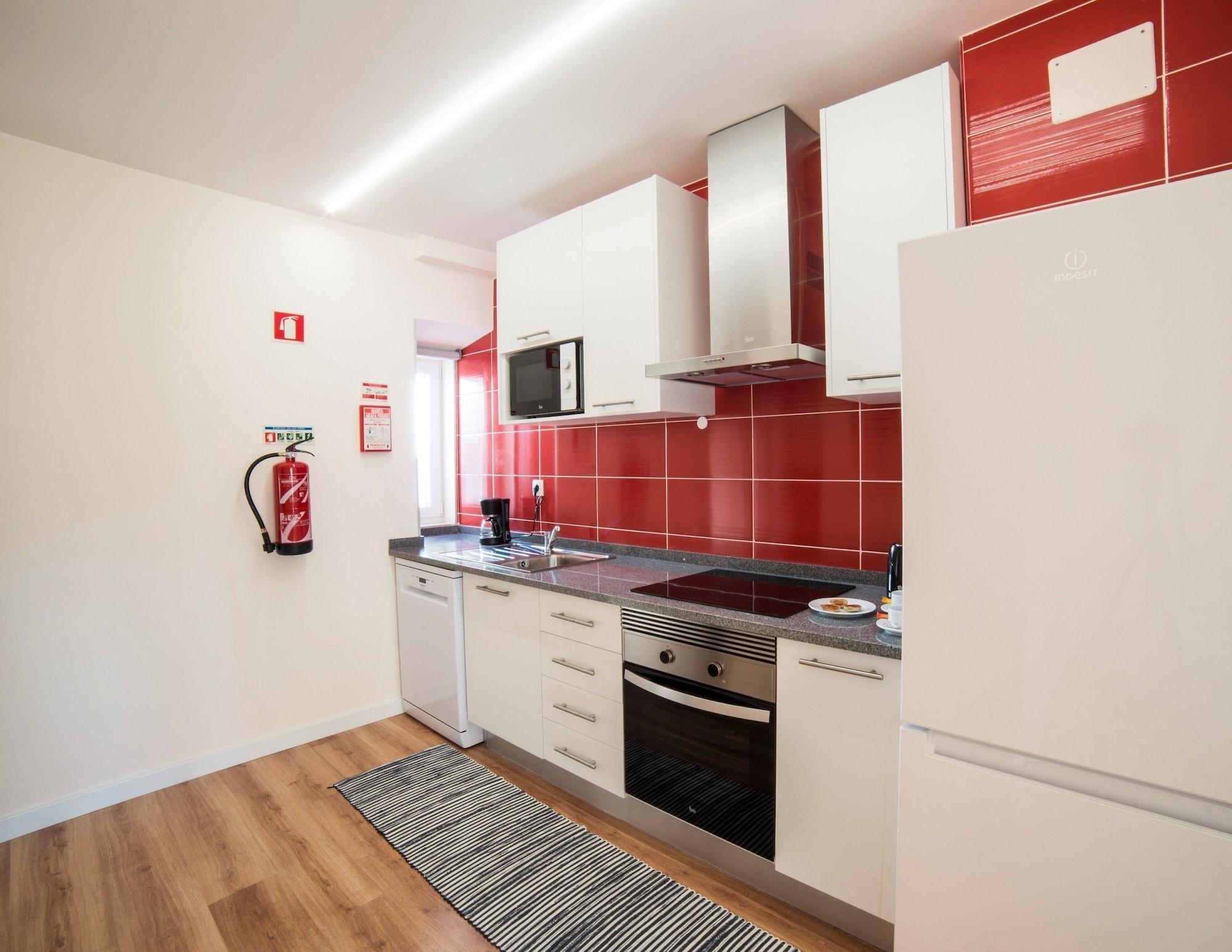 Lis Apartments Lisbona Esterno foto