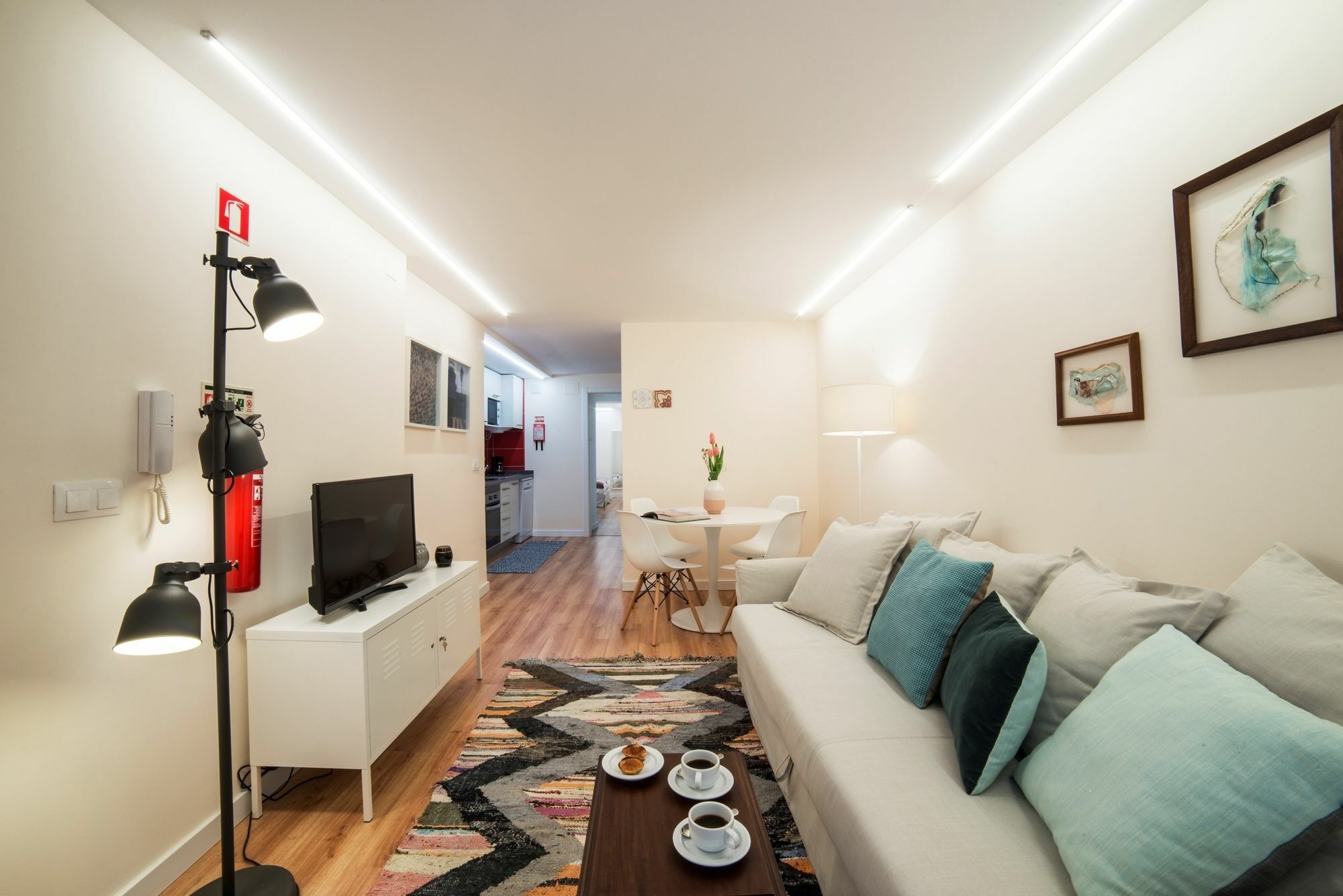Lis Apartments Lisbona Esterno foto