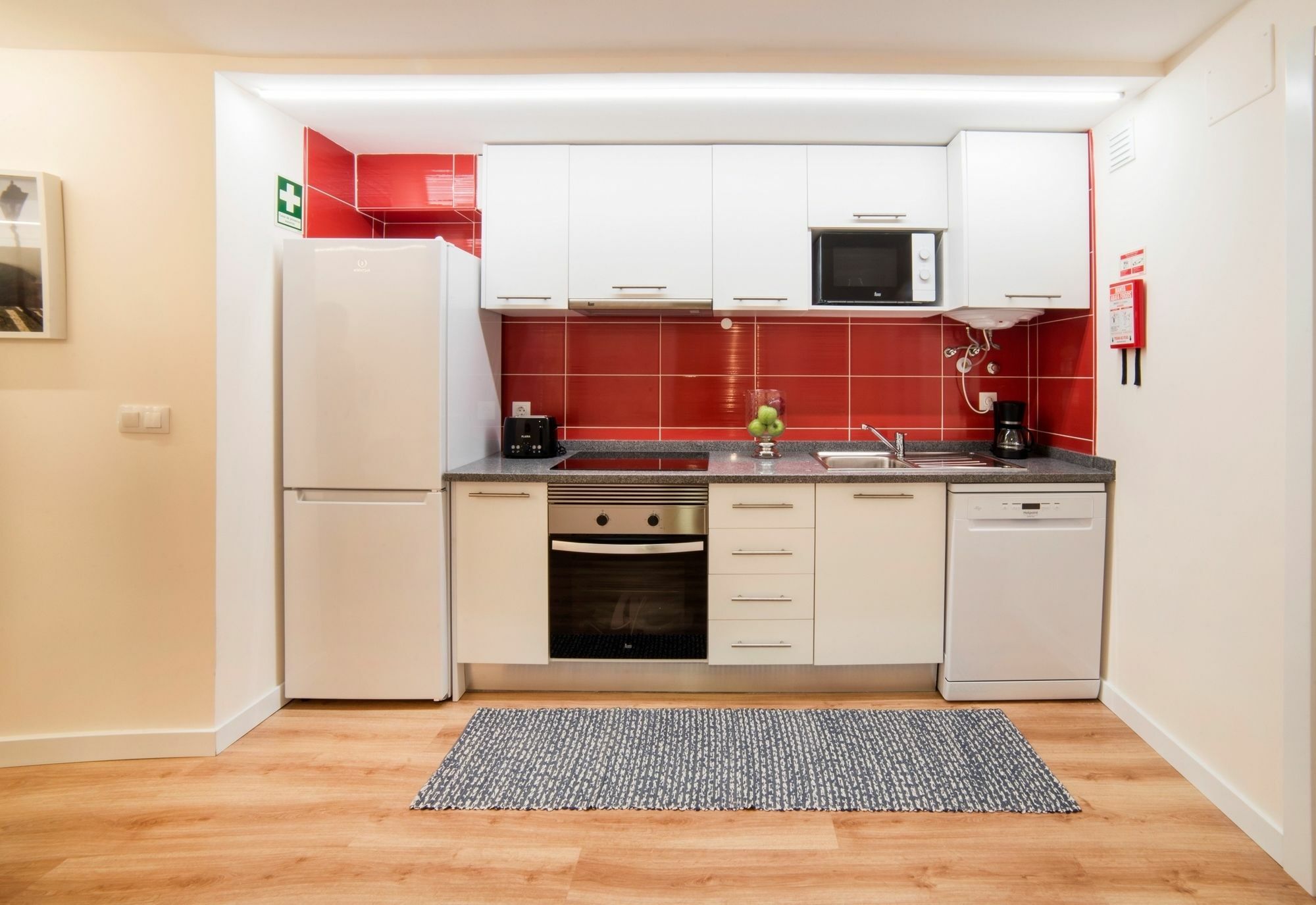 Lis Apartments Lisbona Esterno foto