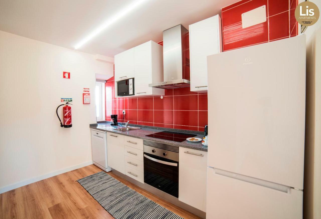 Lis Apartments Lisbona Esterno foto